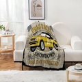 Vintage Route 66 dragrace flanellen wandkleed met gele muscle car op een bank - Amerikaanse Muscle Car Drag Race / 70*100cm (300g Flanel)