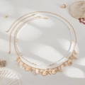 Detalle de la cadena de cintura bohemia dorada con colgantes de concha, estrella y perla - Estilo Bohemio de Tres Capas (05972) / Dorado