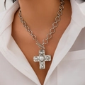 Collana con ciondolo a croce e perle con chiusura a T su una catena d'argento - Argento (06982)