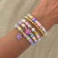 Boho Armband-Set mit bunten Polymer-Ton-Perlen und lila Blumenanhänger im Layering-Look - Lila Macaron Blumen Stil