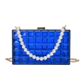 Sac à bandoulière en acrylique bleu avec motif à losanges et poignée en perles - Bleu