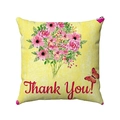 Detail eines weichen Kissenbezugs zum Muttertag mit gelbem Blumendruck und Thank You Text - Gelbes Blumenmuster Thank You (Stil-2)