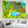 Dettaglio dell'arazzo con dinosauri cartone animato, vulcano e decoro foresta verde - Modello 4 / 100X70