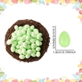 Mini lichtgroene glitter foam paaseieren in een decoratief bruin vogelnestje - 1.8x2.5cm / 50 Stuks / Groen Goud