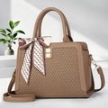 Borsa a mano marrone da donna con trama intrecciata, chiusura dorata e sciarpa di seta - Cachi