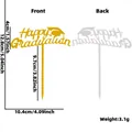 Gouden Happy Graduation taarttopper van acryl met afmetingen van 12,8 cm bij 10,4 cm - Fijne Afstuderen Stijl