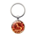 Llavero Año del Caballo 2026 con colgante de zodiaco rojo y detalles en dorado elegante - Patrón de Caballo Corriendo Llama Roja (Silver-6)