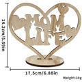 Decorazione a cuore in legno per la Festa della Mamma con scritta MOM LIFE - Stile Mom Life