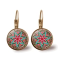 Dettaglio orecchini mandala in bronzo con motivo floreale in vetro colorato e chiusura - Mandala Floreale Colorato (JY00434-6) / Bronzo