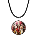 Nahaufnahme des Ganesha und Durga Gottheitsmusters im runden Glas-Cabochon-Anhänger - Durga Idol Frontansicht (JY00553-8)