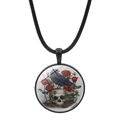 Collier gothique avec corbeau noir sur crâne et roses rouges sous dôme en verre - Noir (JY001191-Noir)