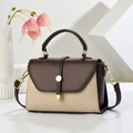 Elegante borsa a tracolla bicolore marrone e beige con finiture dorate e manico superiore - Cachi