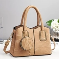Borsa tote beige minimalista in finta pelle plissettata con borsellino rotondo - Cachi