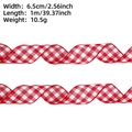 Detalle de cinta de cuadros rojos y blancos de 6,5 cm que muestra las dimensiones de ancho - 1m / Cuadros Rojo Blanco