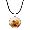 Dettaglio del ciondolo di Halloween con illustrazioni di zucca su cornice metallica - Illustrazione del Testo di Halloween (JY002481-2)