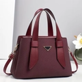 Minimalist large-capacity burgundy tote bag with quilted texture and metal triangle detail - Burgundy