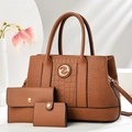 Ensemble 3 pièces marron avec cabas en cuir, portefeuille et porte-cartes sur table - Jaune Terre