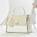 Two-tone sheepskin tote bag with woven texture and gold ring lock for commuting - Off White