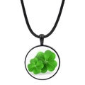 Dettaglio del ciondolo a quadrifoglio con collana in corda di cuoio intrecciato nero - Stile Trifoglio a Due Foglie (JY003249-2)