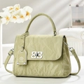 Borsa a mano retrò in pelle testurizzata verde chiaro con chiusura a scatto argento - Verde