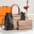 Ensemble chic de sac à main kaki et marron avec texture croco et détails dorés élégants - Style Sac à Main et Pochette / Kaki