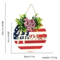 USA Unabhängigkeitstag Holzschild mit Flaggenmuster, grünen Blättern und einer Schleife - Home Flaggen Stil