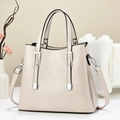 Elegant beige satchel with lychee texture leather and silver metal decorative accents - 26cmx13cmx22cm / Off White