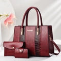 Set di borse da donna bordeaux 3 pezzi con motivo a coccodrillo e manici in metallo - Rosso Vino / Set da 3 pezzi