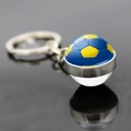 Porte-clés ballon de foot en verre double face avec motif jaune et bleu et anneau métal - Style Football Jaune et Bleu (JY005223-9)
