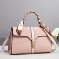 Borsa a mano rosa intrecciata con chiusura dorata e manico decorato con foulard in seta - 29cmx10.5cmx18cm / Rosa
