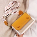 Borsa a tracolla gialla e crema con una tracolla decorativa con motivo etnico - Giallo