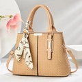 Borsa a mano alla moda a quadri con foulard e tracolla regolabile da donna - 30x12x23cm / Albicocca