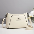 Bolso bajo el brazo beige con textura de lichi y logo metálico para uso diario elegante - Blanco Roto