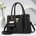 Borsa tote nera con trama a pieghe verticali, fibbia dorata e tracolla rimovibile - Nero