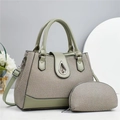 Elegante borsa in tessuto verde salvia con pochette coordinata e tracolla regolabile - Verde