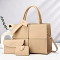Set borse beige a tre pezzi con pochette a busta e porta carte in pelle sintetica - Cachi