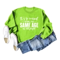 Neongrünes Sweatshirt-Detail mit weißem Spruch-Aufdruck und lässigem Styling-Set - S / Neongrün (Weiße Schrift)