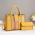 Set borsa a mano e pochette gialla in pelle sintetica con dettagli stile coccodrillo - 30/10/21 / Giallo Zenzero