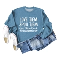 Mise à plat du sweat à col rond bleu avec imprimé blanc et jean en denim - Sweat-shirt Bleu (Police Blanche)