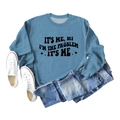 Flachbild-Detail eines blauen Sweatshirts mit schwarzem Text und lässigem Outfit-Set - Blaues Sweatshirt (Schwarze Schrift)