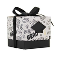 Boîte cadeau diplôme carrée avec ruban noir et lettrage Congrats Grad sur le couvercle - Noir