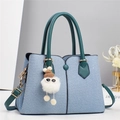 Blue and white textured patchwork tote bag with green leather straps and sunglasses charm - L28 W12 H20 / Green