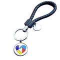 Portachiavi in pelle intrecciata con ciondolo a cuore blu e giallo con motivo stretta di mano - Motivo Stretta di Mano Cuore (JY006310-15)