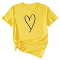 Détail d'un t-shirt jaune à col rond avec imprimé cœur noir et nœud élégant sur l'ourlet - Jaune (Police Noire)