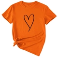 Détail du t-shirt orange à col rond avec imprimé cœur minimaliste et nœud frontal élégant - Orange (Police Noire)