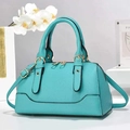 Borsa a bauletto tiffany blue capiente con trama a grana e dettagli metallici oro - L26cmxP13cmxH15cm / Blu