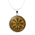 Collar brújula vikinga plateado con colgante Vegvísir en una cadena de serpiente clásica - Estilo Brújula Vikinga Amarilla (JY006534-2)