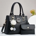 Conjunto de bolso de mujer en cuero negro con herrajes dorados y adornos colgantes - Negro