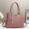 Elegante bolso de mano rosa empolvado con colgante de estrella luna y bandolera - Rosa Palo