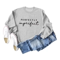 Sweat gris à col rond avec imprimé PERFECTLY imperfect et short en jean à plat - S / Gris (Police Noire)